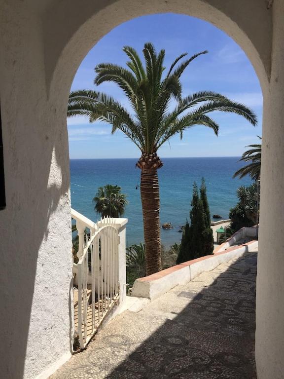 Edificio Verdemar - Stunning 1 Bed Apartment With Pool & Sea Views 内尔哈 外观 照片