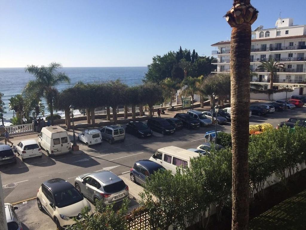 Edificio Verdemar - Stunning 1 Bed Apartment With Pool & Sea Views 内尔哈 外观 照片