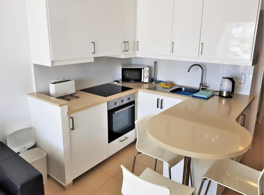 Edificio Verdemar - Stunning 1 Bed Apartment With Pool & Sea Views 内尔哈 外观 照片