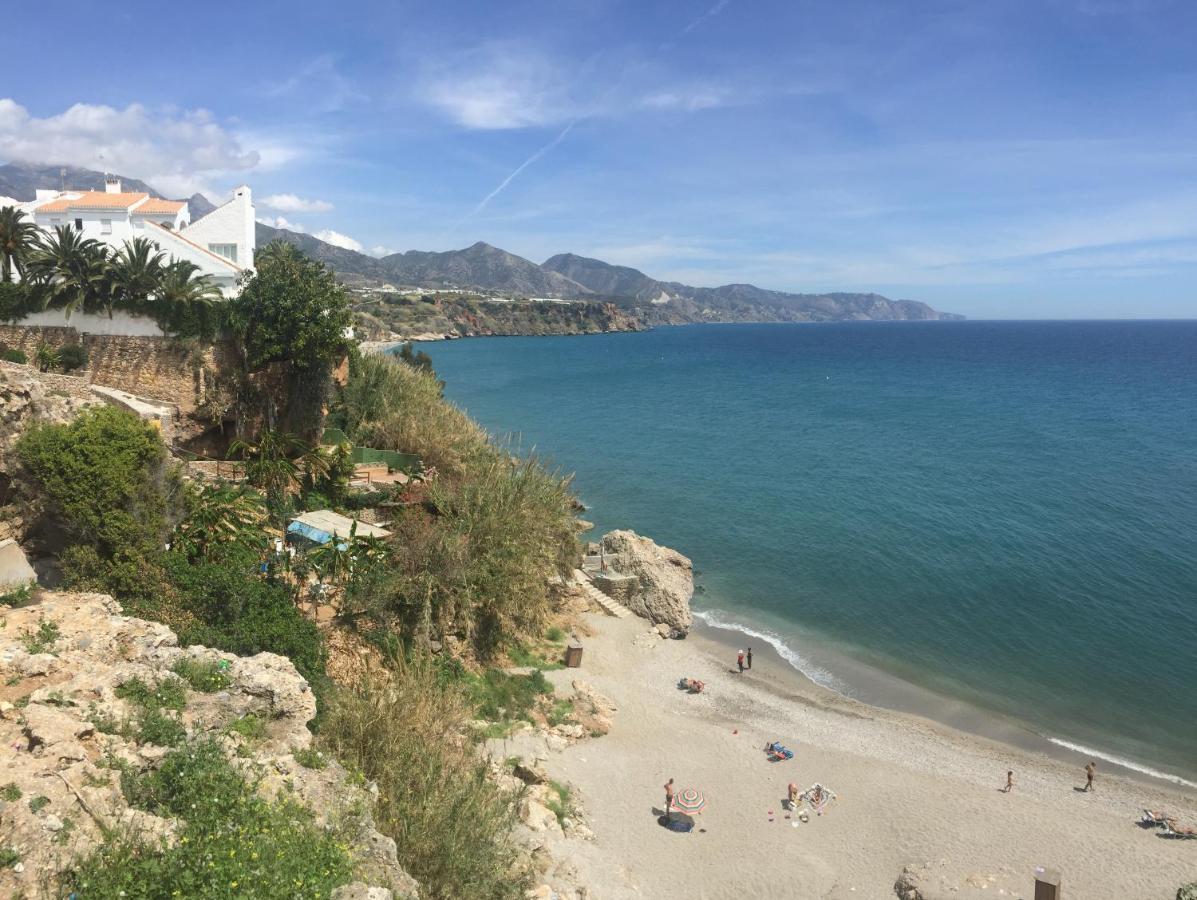 Edificio Verdemar - Stunning 1 Bed Apartment With Pool & Sea Views 内尔哈 外观 照片